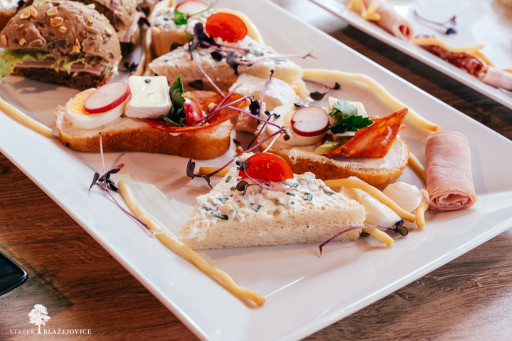 Svatební stodola - Blažejovice - Katka a Kuba 2025 (web)-02230