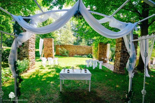 Svatební stodola a Statek Blažejovice - Katka a Jirka 2025 (web)-02419